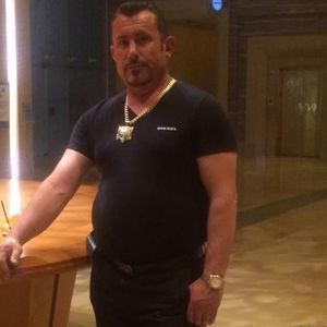 Meet your Posher, Valter